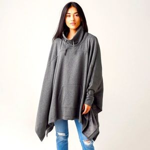 UGG Women’s Charlynne Poncho - XS/S